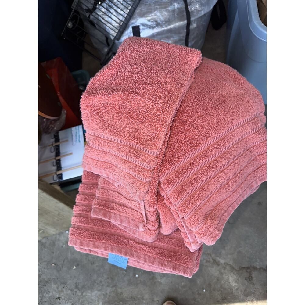 Simply Vera / Vera Wang 2 Bath Towels 26X54 & 1 Matching Hand Towel Rust Color